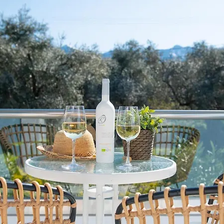 Ξενοδοχείο Ninemia