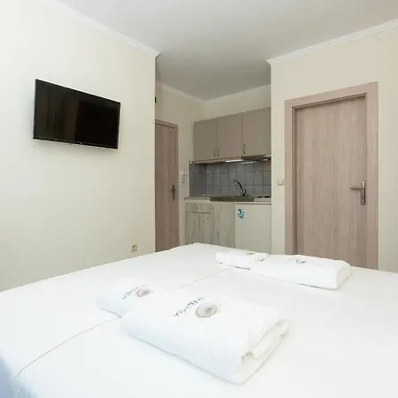 Ninemia Hotel *